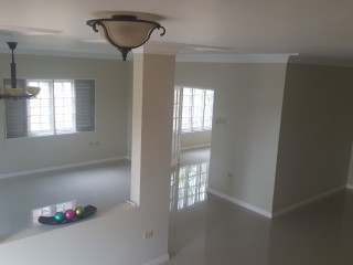 Cherry Gardens, Kingston / St. Andrew, Jamaica - Townhouse for Lease/rental